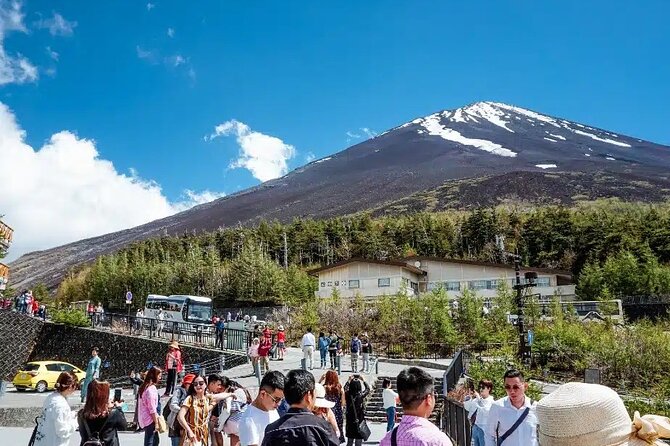 Private tour to Mount Fuji and Hakone from Tokyo - Oshino Hakkai ponds: the calm break near Fuji
