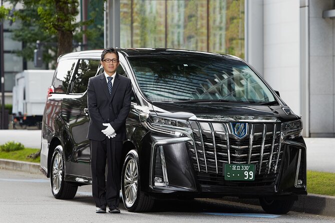 Private Transfer from Tokyo to Haneda Airport - Finding your driver at Haneda without the chaos panic