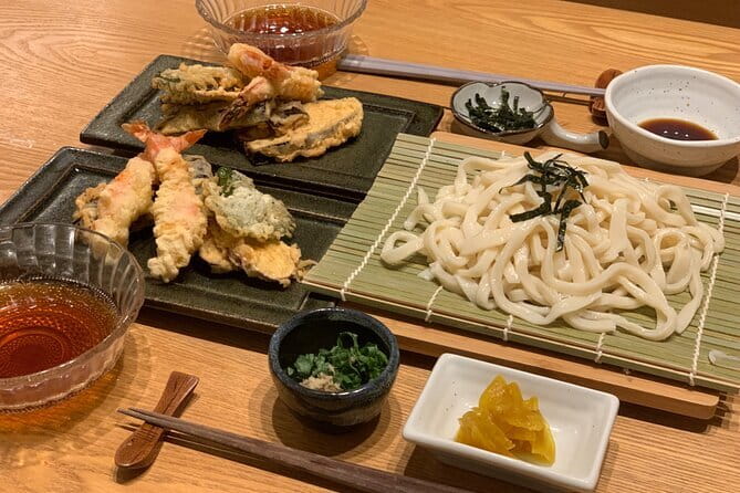 Ramen,Gyoza,Udon,Tempura-Making experience in Japanese home - Meet Mana, the licensed cook who teaches like a neighbor
