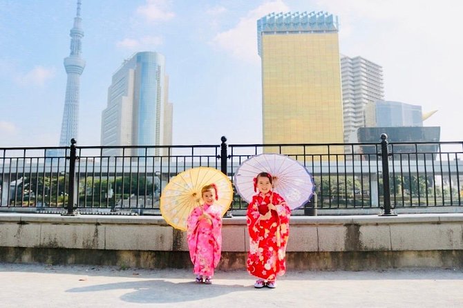 Ride a rickshaw wearing a kimono in Asakusa! Enjoy authentic traditional culture! - The Rickshaw Ride: Short, Scenic, and Designed for Photos