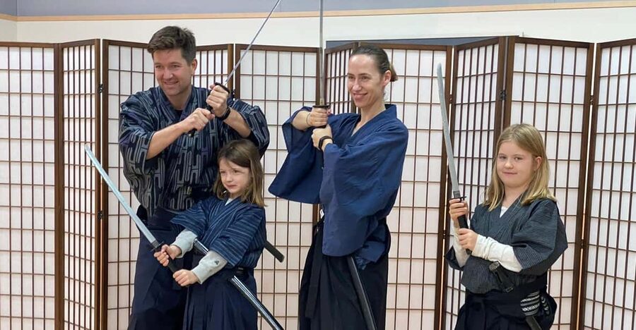SAMURAI EXPERIENCE in Tokyo（Harajuku）【SAMURAI've】 - Finding the Red Door: Arrival and First Impressions