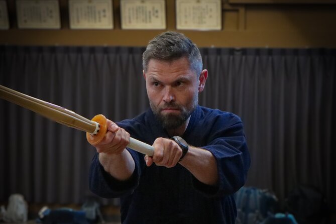 Samurai Experience - Learn Bushido through Kendo, in Tokyo - The “Rei to match” training flow, bowing before swords