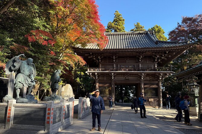 Samurai Guide Sho’s Mt. Takao Hike, Temple & Onsen from Shinjuku - Yakuo-in Yuki-ji Temple rituals and tasting local sweets
