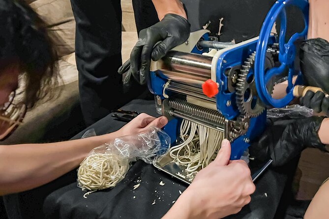 Shibuya: Ramen Dojo Tokyo | Make All 3 (Tonkotsu/Shoyu/Miso) - Finding the studio from Shibuya Station, without stress