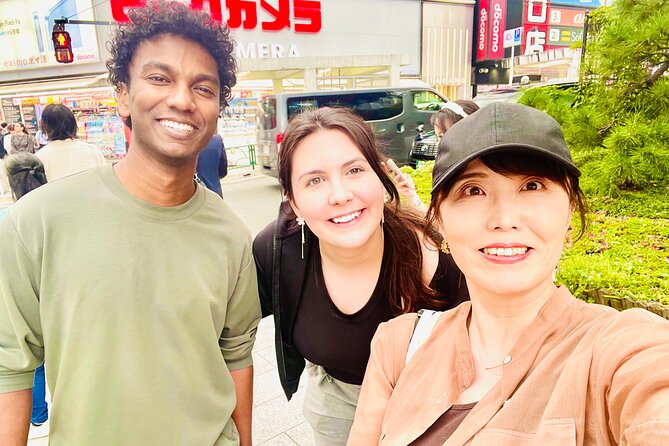 Shinjuku Trend Tour w/ Stylist: Anime, K-Fashion & Vintage - Pre-tour chat with Akari: Your style plan starts before you meet