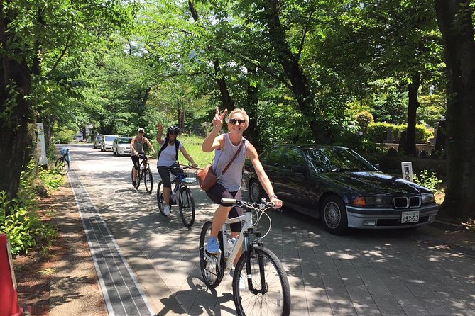 Small Group Cycling Tour in Tokyo - Stop 1: Meiji Jingu Shrine, a slow start that sets the mood