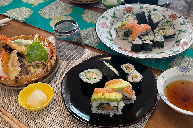 Small Group Sushi roll and Tempura Cooking Class in Nakano - Getting started: sushi basics, dashi talk, and nori know-how