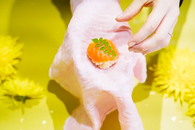 Sushi Making Experience in Shinjuku【Temari】 - Temari sushi basics, and why the toy concept helps your brain