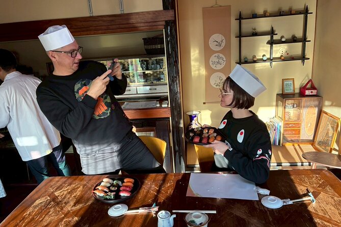 Sushi Making in a Century Old Kamakura Home - Eating in the Garden While the Enoden Runs by