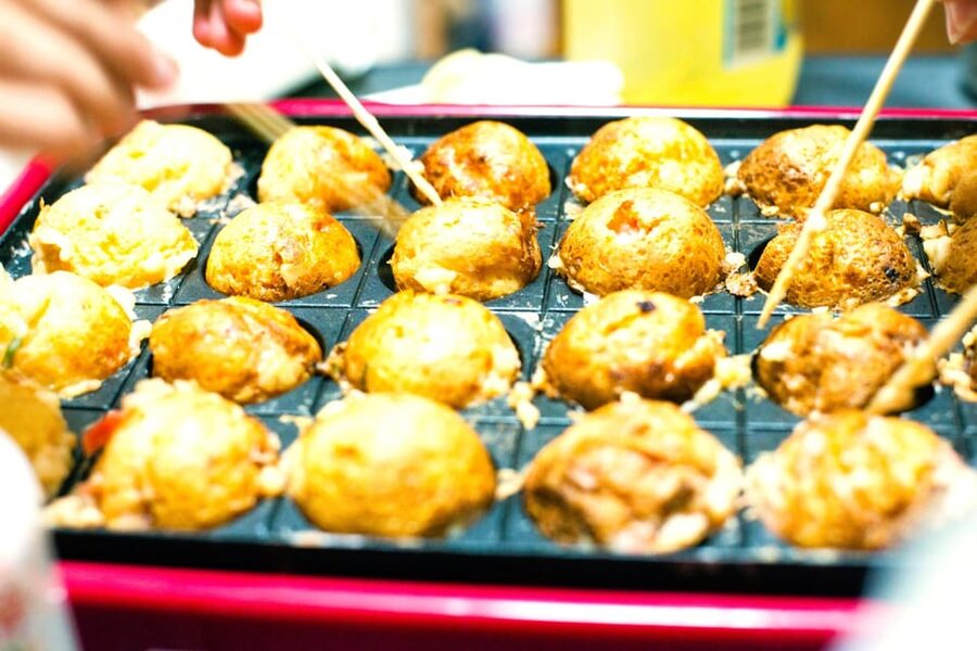 Takoyaki cooking experience in Kabukicho, Shinjuku - How the 1-Hour Session Flows (And Why It Works)