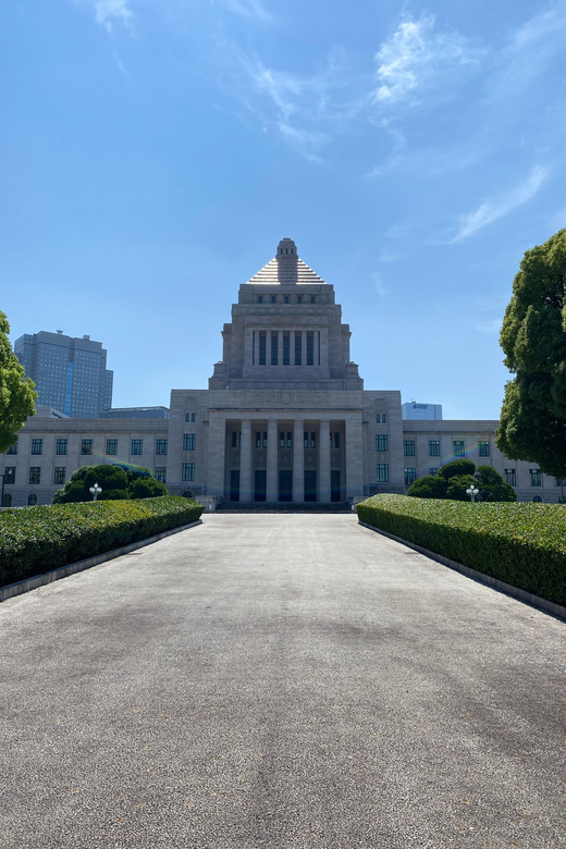 Tameike: Exploring the Heart of Japanese Politics Tour - Timing, walking, and how to plan your day around it