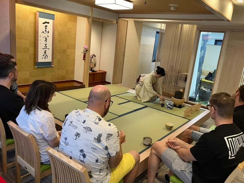 Tea ceremony experience in Japanese-style room 60min - Entering the Japanese-Style Room: Socks, No Shoes, and Quiet Rules