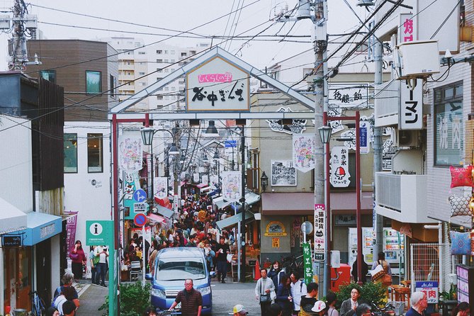 The Old Quarter of Tokyo - Yanaka Walking Tour - Ueno-Sakuragi Atari: the break inside renovated 80-year-old houses