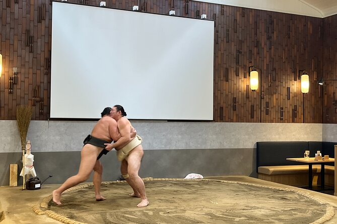 the SUMO show with Dinner - Dinner menu: sukiyaki and chanko-style soup you can actually recognize