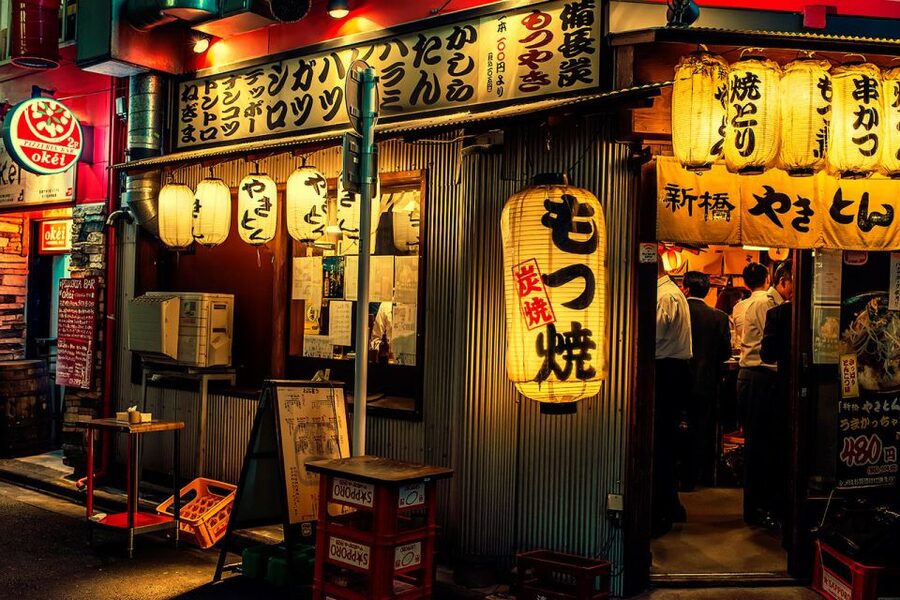Tokyo: 3-Hour Food Tour of Shinbashi at Night - Meeting at Shinbashi Station, and the 5-minute timing rule you should respect