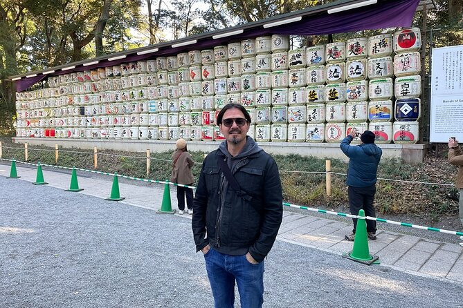 Tokyo 6 hr Private Guided Tour & Tea Ceremony Experience - Shibuya Scramble Crossing, Takeshita Street, and Meiji Jingu in one arc
