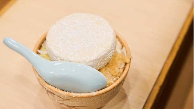 Tokyo: Asakusa Guided Food Tour with 12 Dishes & 3 Drinks - The Main Meal: Izakaya Comfort and Old-Downtown Soul Food