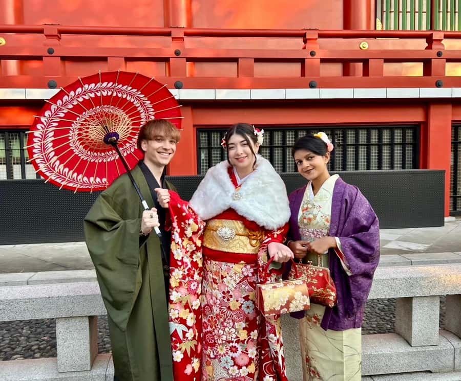 Tokyo: Asakusa Kimono Rental Experience - Getting from the shop to Sensoji Temple (and back again)
