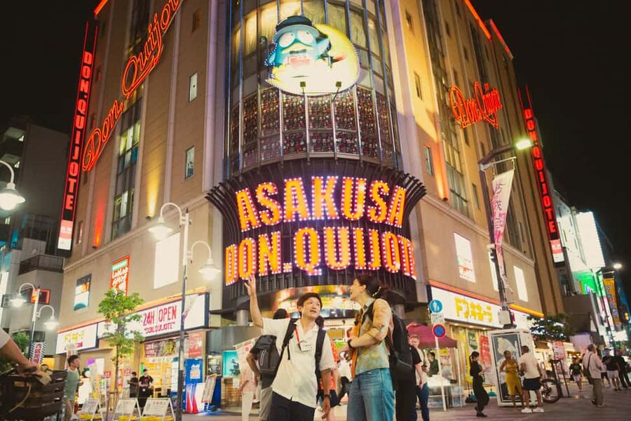 Tokyo: Asakusa Photogenic Night Walk with 1 drink - Sensō-ji Illuminations: What You Can See Before 6pm