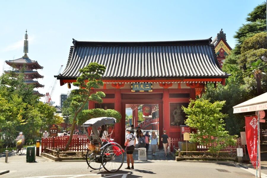 Tokyo: Asakusa Sightseeing Tour by Rickshaw - Price value and how to get the most from $35