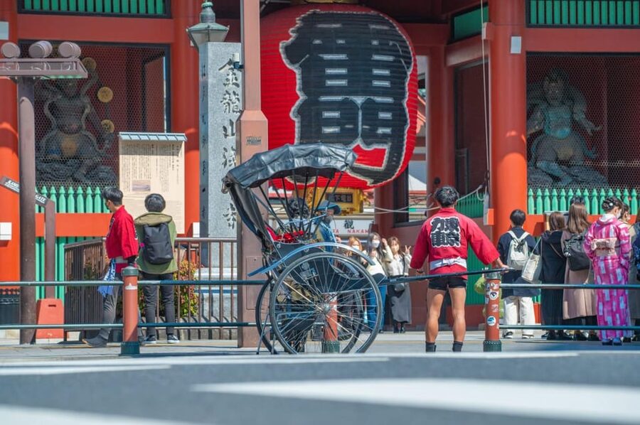 Tokyo: Asakusa tour by rickshaw - Private 10-Minute Ride for Two, Price That Makes Sense