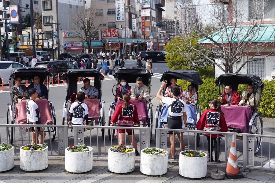 Tokyo: Asakusa tour by rickshaw - Comfort, Rules, and Who Should Skip It
