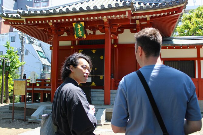 Tokyo: Asakusa Walking Tour with Japanese Comedian - Start at the Asakusa Culture Center, then get your bearings