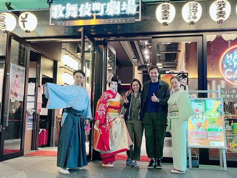 Tokyo: Authentic Japanese Dance Show ticket by professionals - Before and After the Show: Welcome Gifts and Friendly Staff