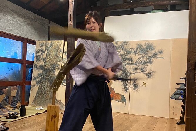 Tokyo : Authentic Samurai Experience in a Private Space. - Bushido etiquette lesson before you swing anything