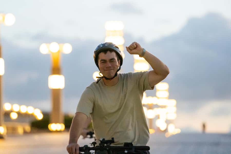 Tokyo Bay Area: Sunset Night View 3h E-bike Guided Bike Tour - Bridges, Sunset, and the Moment Night Views Take Over