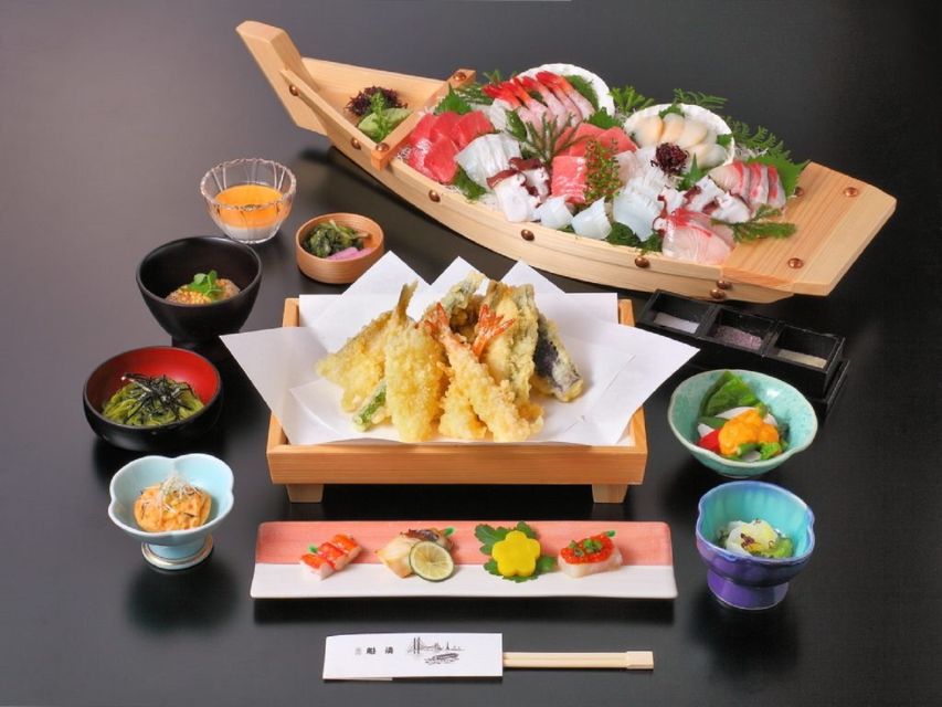 Tokyo Bay: Traditional Japanese Yakatabune Dinner Cruise - Key highlights at a glance