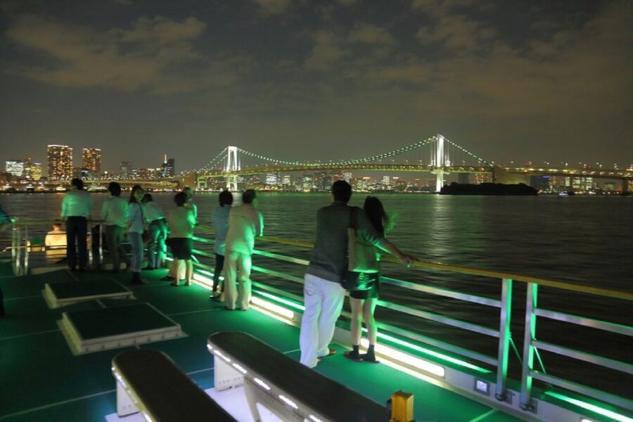 Tokyo Bay: Traditional Japanese Yakatabune Dinner Cruise - How the 3-Hour Tokyo Bay Route Feels in Real Time