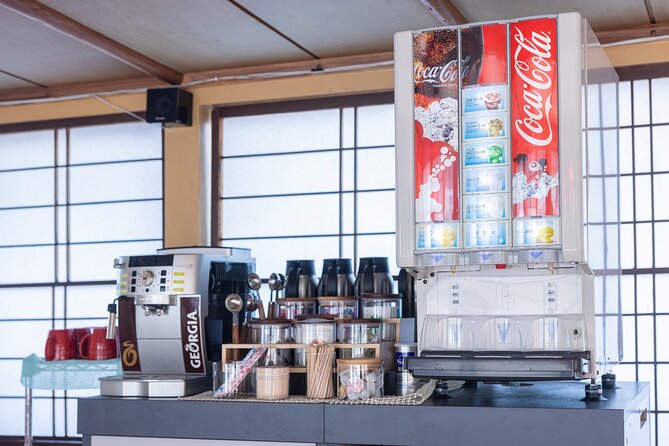Tokyo Bay Yakatabune Cruise with Traditional JapaneseShow Drinks - Rainbow Bridge at Night, the Photo Stop You Shouldn’t Rush