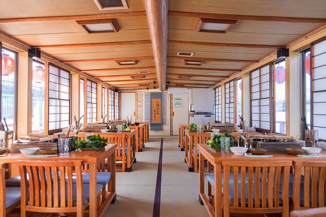 Tokyo Bay Yakatabune Dinner/Day Cruise with Japan Show and Drinks - Quick hits before you board