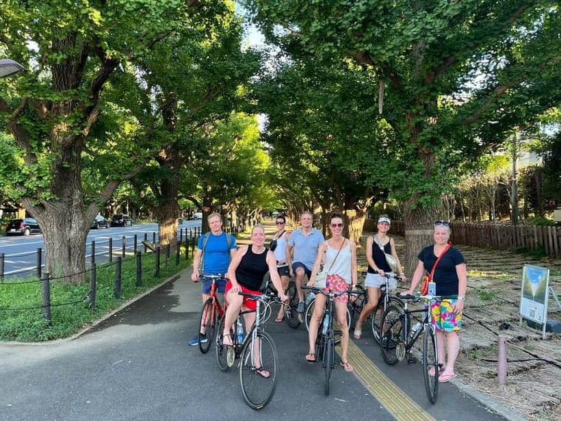 Tokyo Bike Tour: Shibuya, Harajuku & Hidden Gems - The Local Touch: Why Taichi’s Commentary Changes the Ride