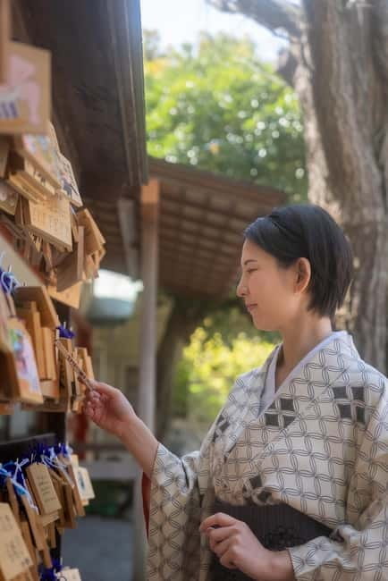 Tokyo: Buddhism and Shinto Temple Tour with a Real Local - Meeting outside Exit 4 at Kusuri no Fukutaro, so you do not lose time