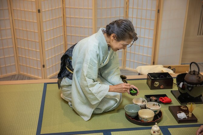 Tokyo: Casual Japanese Tea Ceremony Experience - Matcha and Japanese Sweets: How to Enjoy the Tasting Part
