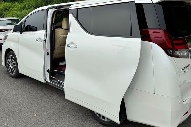 Tokyo center Private Transfer to Narita Airport(NRT) 5-9pax - What the experience feels like in real life, step by step