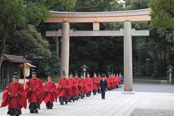 Tokyo City Tour by Private Car & English guide - Stop 1: Senso-ji Temple and Nakamise street snacks