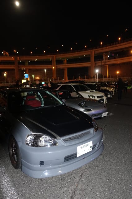 Tokyo: Daikoku Car Meet Tour at Night with JDM Guides - The night drive route: Tokyo Tower and Rainbow Bridge from the passenger seat
