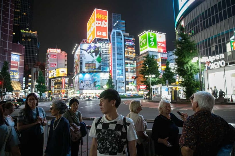 Tokyo: Dark Side of Tokyo Shinjuku Red Light Walking Tour - Why Kabukicho Feels Like a Different Tokyo at Night