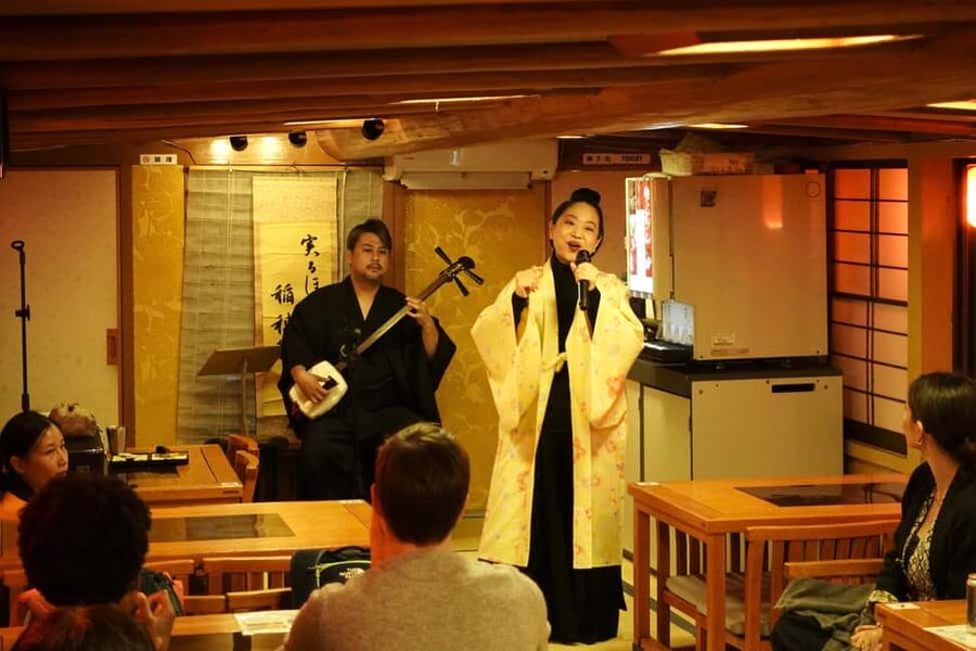 Tokyo Dinner Cruise & Tradition Show & Drinks & Tokyo Tower - Tokyo Bay dinner on a yakatabune houseboat
