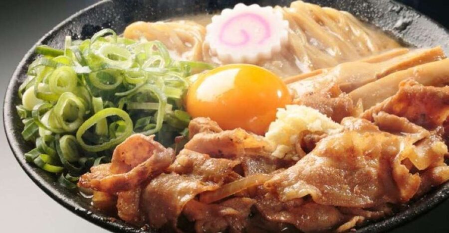 Tokyo: Easy Ramen Cooking Experience in Kabukicho, Shinjuku - Choosing soup, boiling noodles, and assembling toppings like a pro
