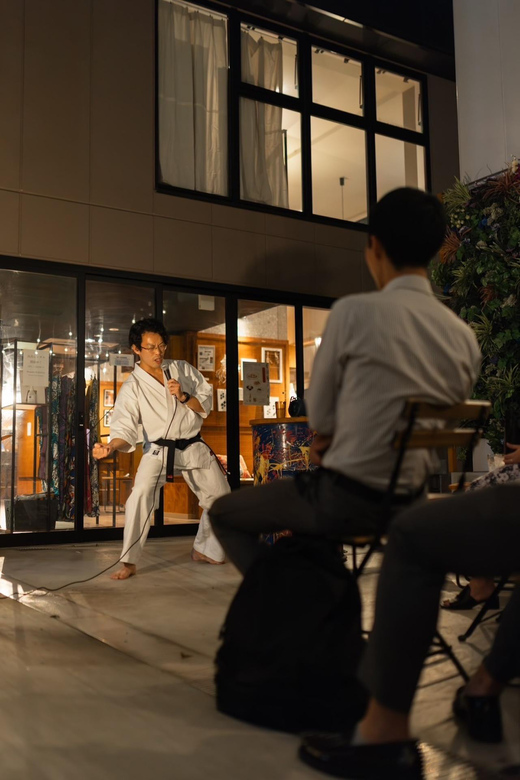 Tokyo: English Standup Comedy Night - Learning Japanese culture through jokes that do not feel forced