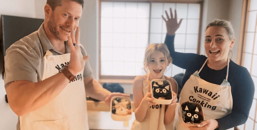 Tokyo : Experience making a character bento - Learn Bento Culture by Building a Lunch With Character