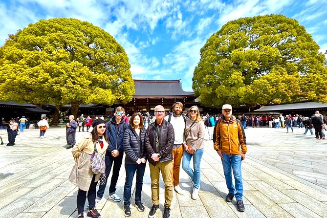 Tokyo Full Course Tour: Explore 15 Must-See Sights & Hidden Gems - Shibuya essentials: Hachiko and the scramble crossing