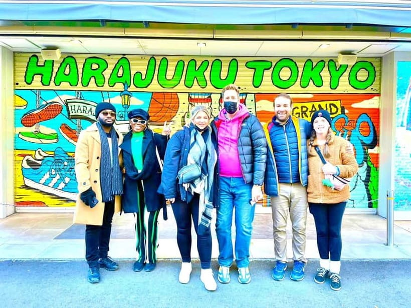 Tokyo: Full Course Tour: Explore 15 Must-Sees & Hidden Gems - Seven-Eleven and the konbini mindset for real-life Tokyo