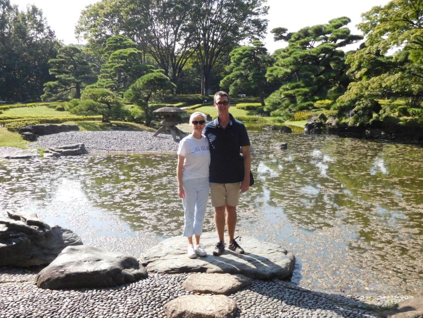 Tokyo: Full-Day Japanese Garden Private Guided Tour - Shinjuku Gyoen Garden: Three Styles in One Huge Afternoon
