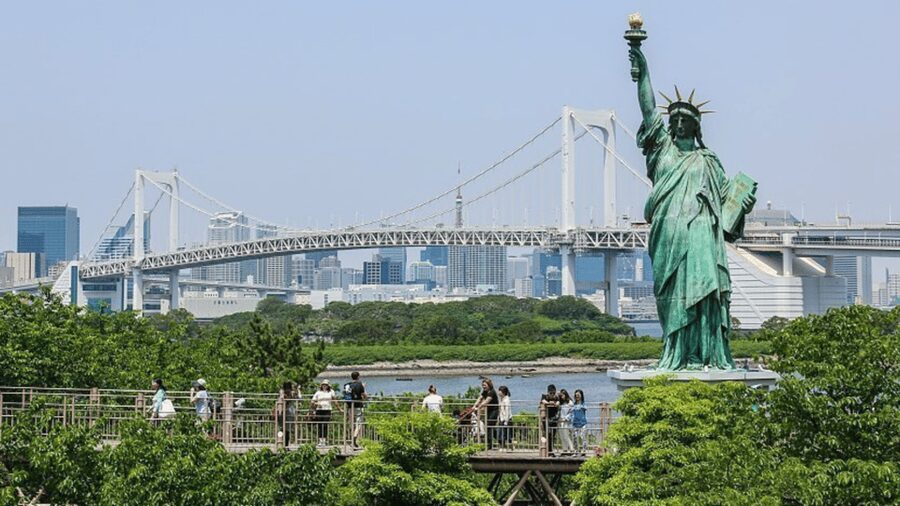 Tokyo full day private tour with Guide - Tsukiji Fish Market: food town energy with a guide’s direction