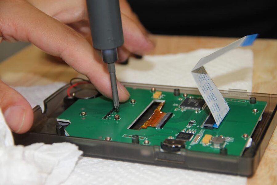 Tokyo: Gameboy Mod Workshop at Akihabara - The real value of $360 for a 2-hour build